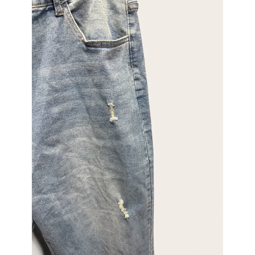 Distressed Medium Wash Cropped Jeans Raw Hem Ripped Denim Size 3XL 20